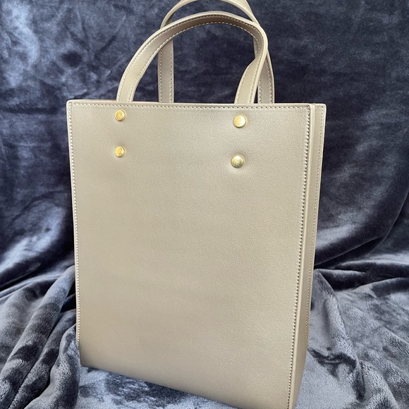 Brand new grey leather bag - Picture 2 of 10